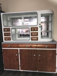 Kredenc felújítás